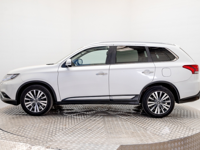 Mitsubishi Outlander  Glx 4x4 2.4 Aut 2019 Usado  Usado en Pompeyo