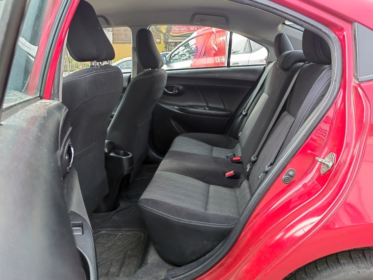 Toyota Yaris sedan Yaris Gli 1.5 Mec 2017 Usado en Rosselot Usados