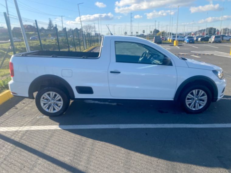 Volkswagen Saveiro 1.6 Cab. Sim. Euro6 Mt 2p 2023 Usado  Usado en Webautos.cl