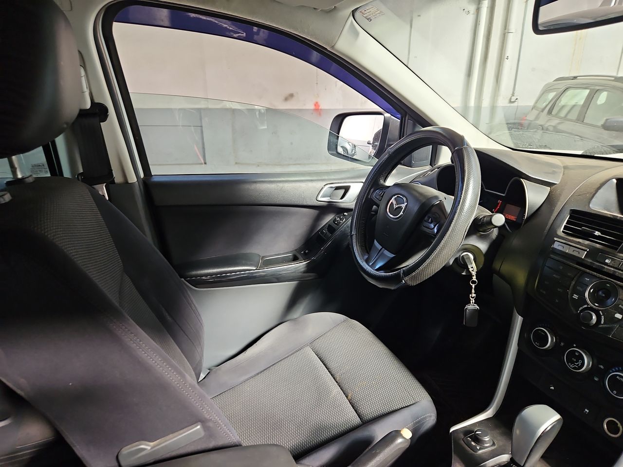 Mazda Bt-50 Bt 50 Dcab Sdx 4x4 3.2 Aut 2014 Usado en Usados de Primera - Sergio Escobar