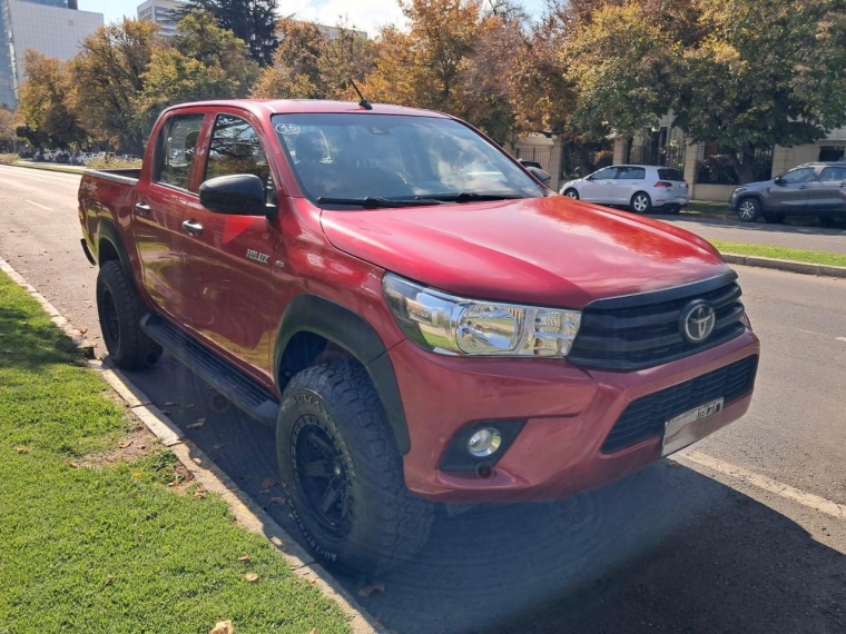 TOYOTA HILUX DX 4X4 2.4 - imagen 2