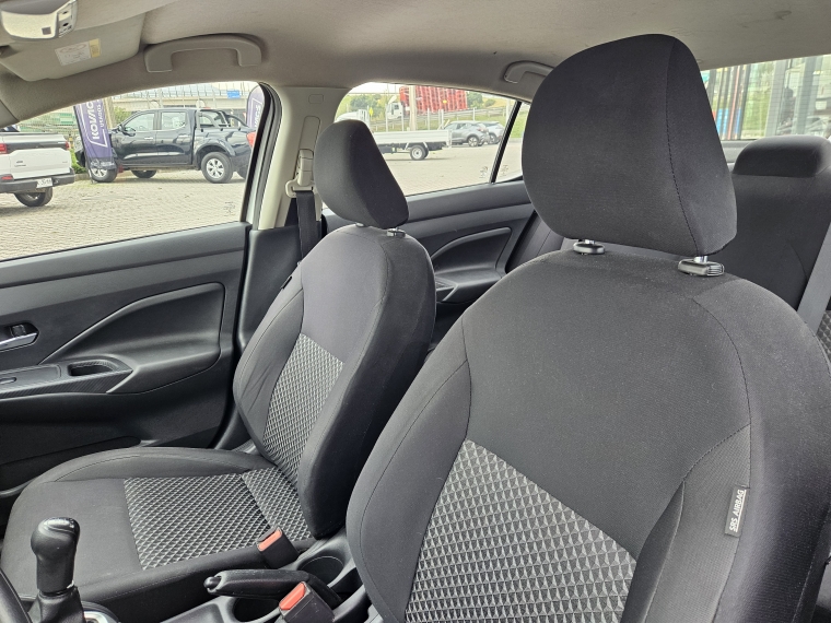 Nissan Versa Versa Sense Mt 1.6 2023 Usado  Usado en Kovacs Usados