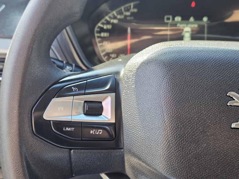 Peugeot Landtrek Landtrek Active Hdi 150 4x2 2022 Usado en Rosselot Usados