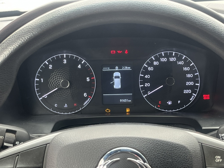 SsangYong Grand Musso — foto 17 de 24