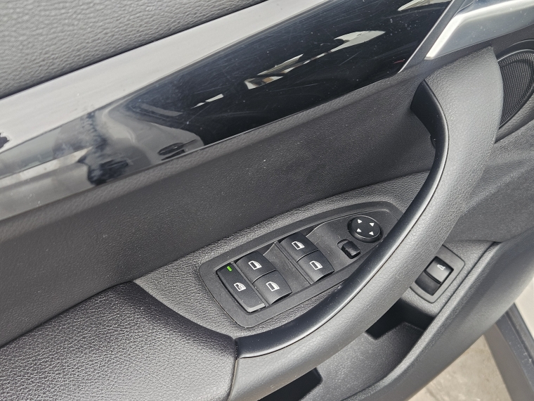 Bmw X1 1.5 Sdrive18i Comfort At 2022 Usado  Usado en Kovacs Usados