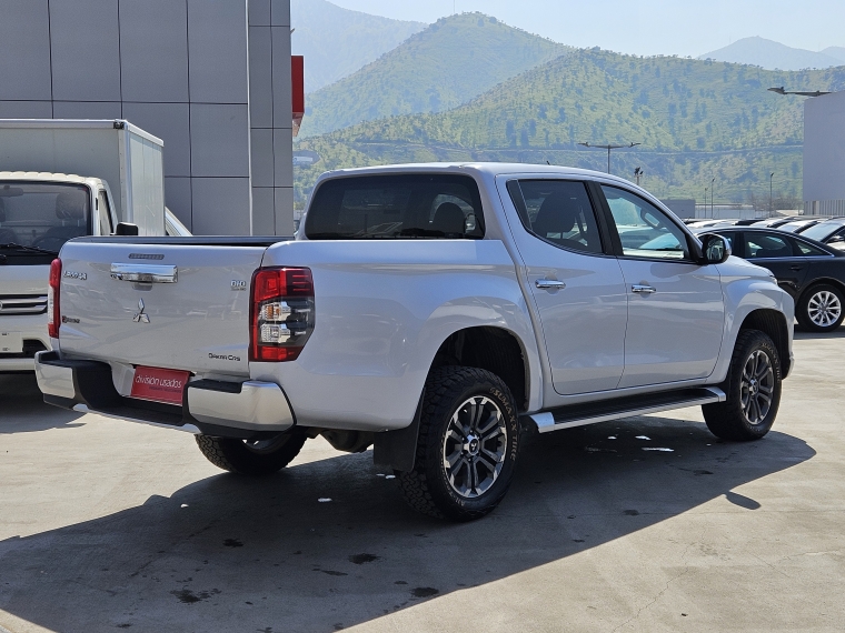 Mitsubishi L200 L200 D/c Dakar Crs Mt 2.4 4x4 Mn 2021 Usado en Rosselot Usados