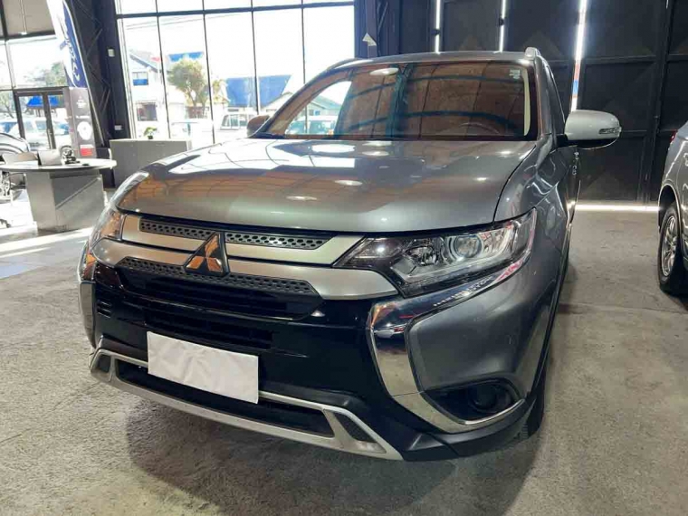 MITSUBISHI OUTLANDER 2.0 2023