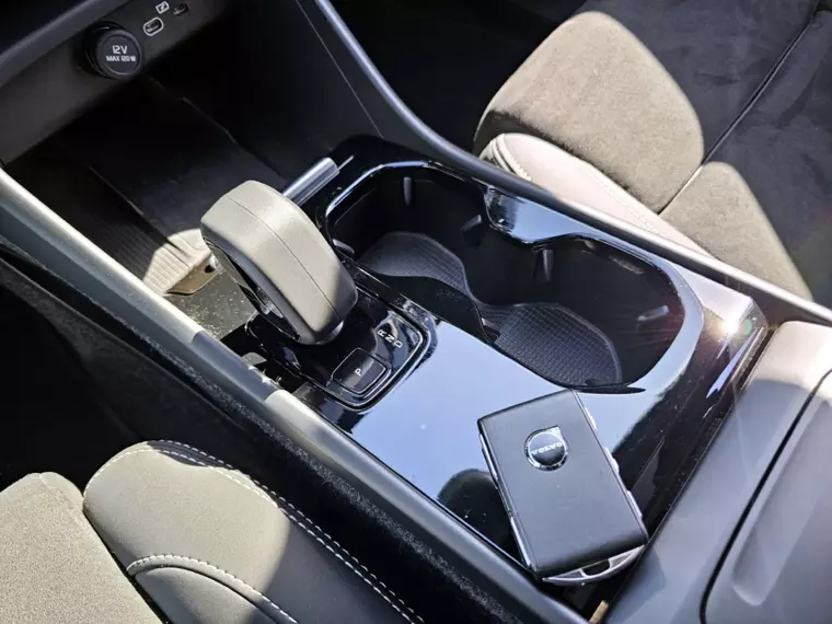 Volvo Ec40 P6 Recharge 2025 Usado Usado en Webautos.cl Volvo Ec40 P6 Recharge 2025 Usado Usado en Webautos.cl