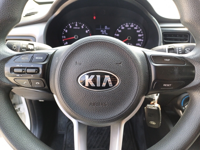 Kia Rio 4 Rio 4 C Lx 1.4l 6mt Ac Abs - 1942 2019 Usado en Rosselot Usados