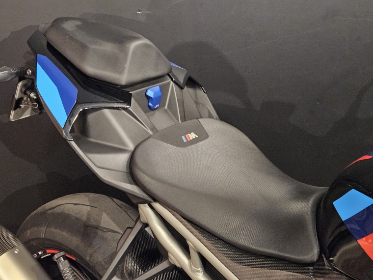 Bmw M 1000 r Carbon Pack 2025 Usado en BMW Premium Selection Bmw M 1000 r Carbon Pack 2025 Usado en BMW Premium Selection