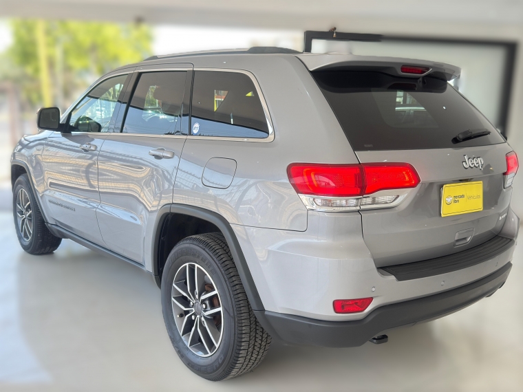 Jeep Grand cherokee laredo Laredo 3.6 2020 Usado en Automotriz Olea Flaño