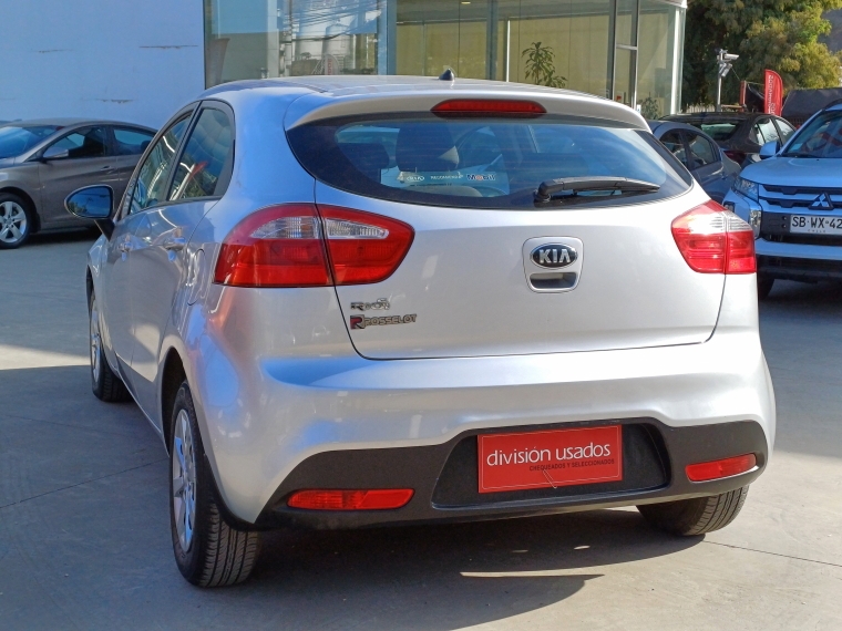 Kia Rio 5 Rio 5 Ex 1.4l 6mt Ac Ab Euro V - 1526 2015 Usado en Rosselot Usados