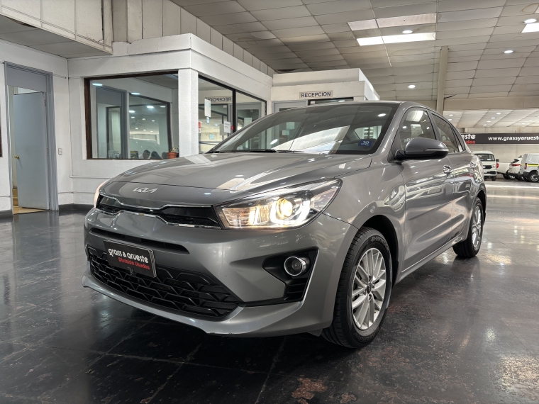 Kia Rio 4 Ex 1.4l 6mt Ri Full 2023  Usado en Grass & Arueste