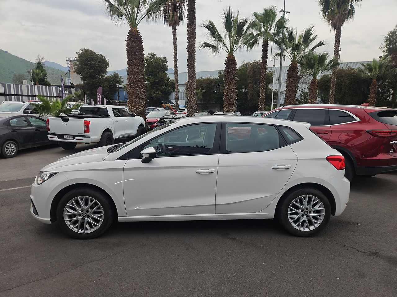 Seat Ibiza Ibiza Hatch Back 1.6 Aut 2021 Usado en Usados de Primera - Sergio Escobar