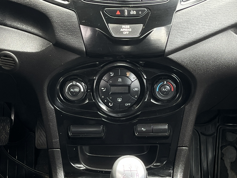 Ford Fiesta Titanium 1.6 2017 Usado  Usado en Kovacs Usados