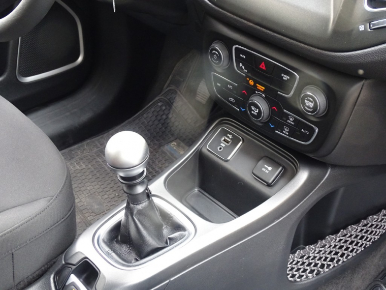 Jeep Compass Mt 2018 Usado Usado en Webautos.cl Jeep Compass Mt 2018 Usado Usado en Webautos.cl