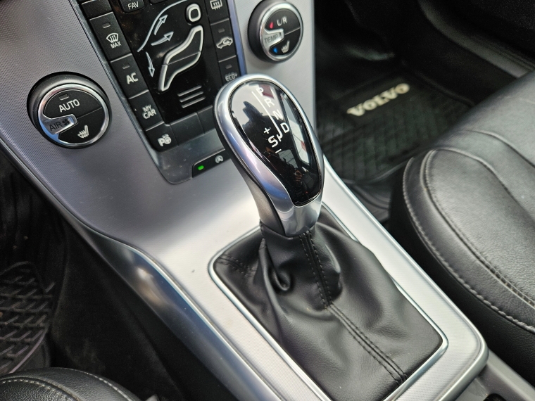 Volvo V40 V40 T5 2.0 At 2020 Usado en Rosselot Usados