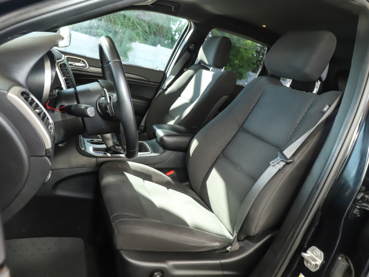 Jeep Grand cherokee Laredo 3.6  Aut 2020 Usado  Usado en Webautos.cl