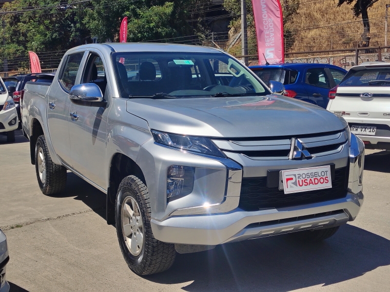 Mitsubishi L200 L200 D/c 2.4 Katana Crt 4x4 Special Pack 2023 Usado en Rosselot Usados