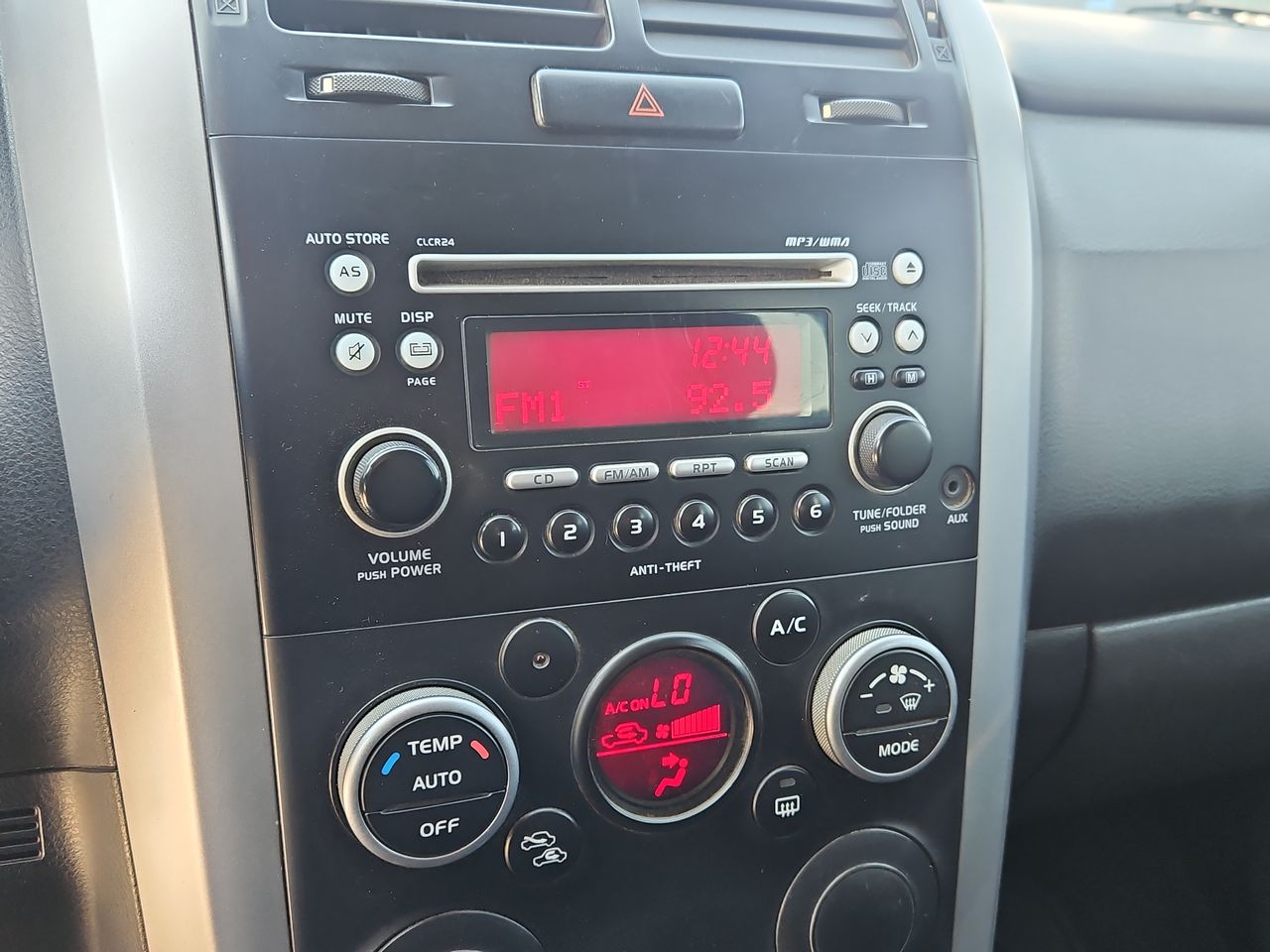 Suzuki Grand nomade Grand Nomade Glx Sport  2.4 2015 Usado  Usado en Webautos.cl