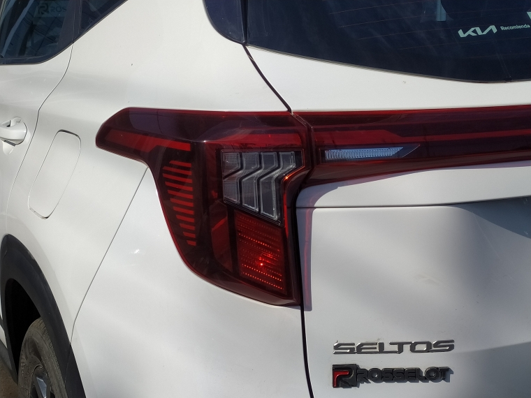 Kia Seltos Seltos Ex Ivt 1.5 Aut 2024 Usado en Rosselot Usados
