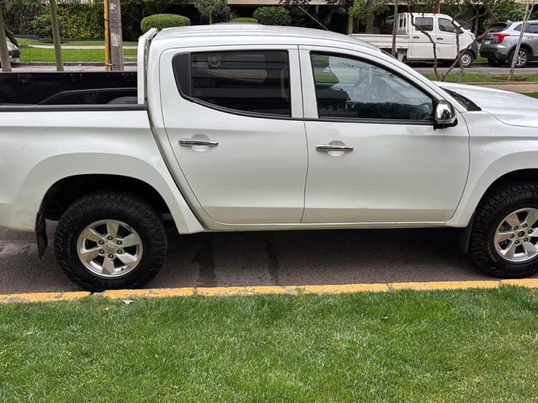 Mitsubishi L200 Katana Crt 4X4 2.4Cc — foto 8 de 12