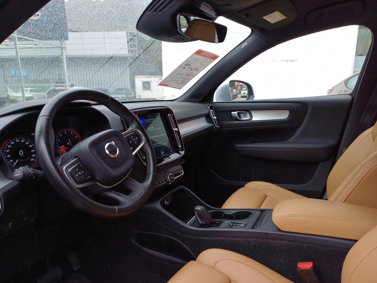 Volvo Xc40 Xc40 T5 Momentum 2.0 At 2018 Usado en Rosselot Usados