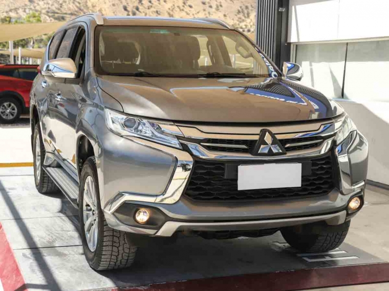 Mitsubishi Montero sport 2.4 4x2 At E5 2018 Usado  Usado en Webautos.cl