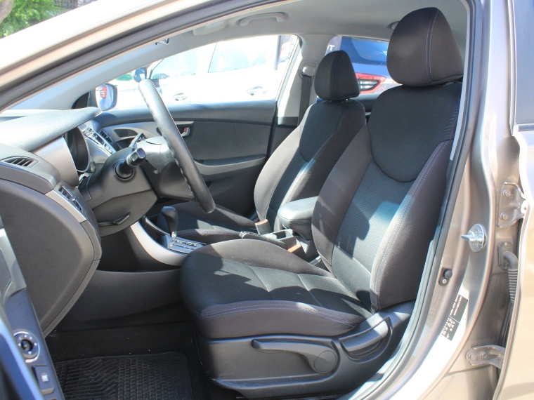 Hyundai Elantra Elantra 1.6 Gls At 2012 Usado en Rosselot Usados