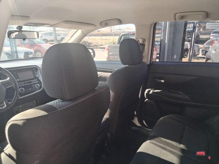 Mitsubishi Outlander Cvt 2.0 Aut - 2 Corridas De Asiento. 2019 Usado  Usado en Webautos.cl