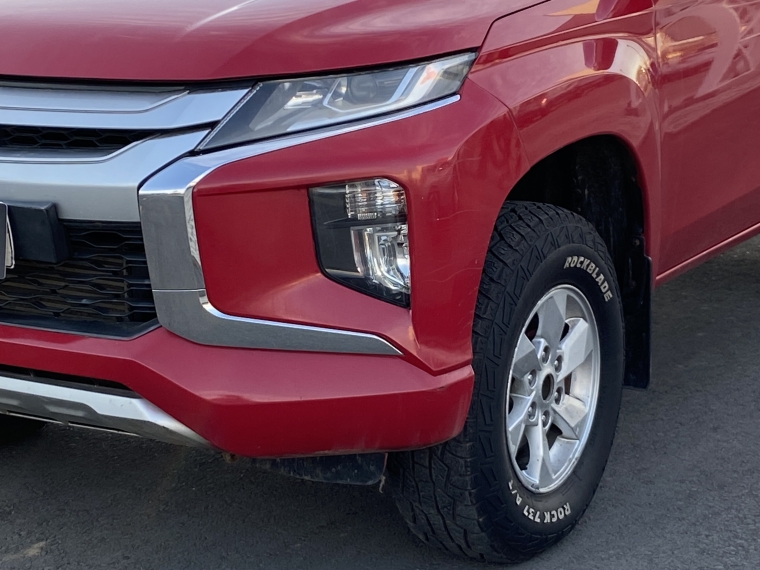 Mitsubishi L200 2.4 Katana Crt Mt 4x4 Diesel 2019 Usado  Usado en Kovacs Usados