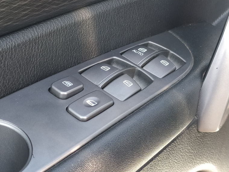 Ssangyong Stavic 2.0 Rd 301 Std Mt Diesel 2019 Usado  Usado en Kovacs Usados
