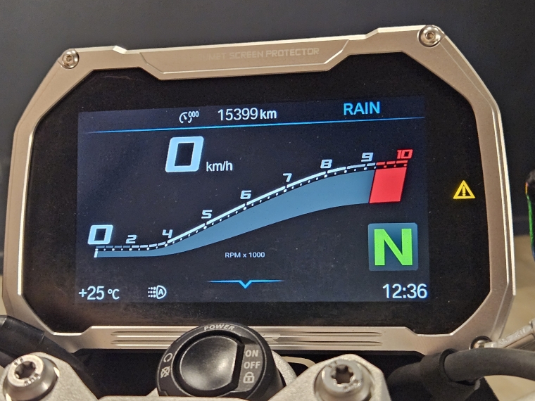 Bmw F 900 r . 2022 Usado en BMW Premium Selection