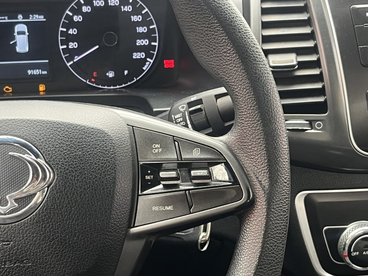 SsangYong Grand Musso — foto 19 de 24