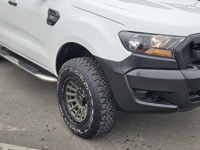 Ford Ranger 2.2 Dsl Xl Mt 4x4 Diesel 2023 Usado  Usado en Kovacs Usados