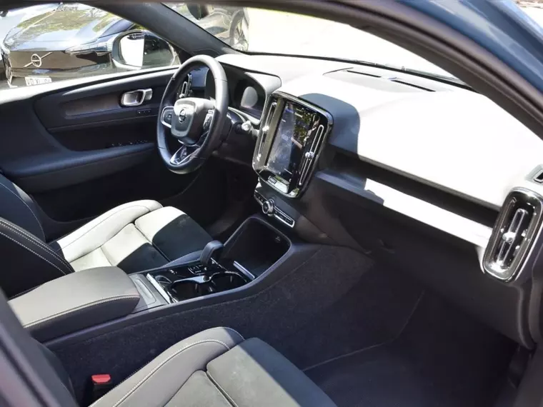 Volvo Ex40 0.0 P8 Recharge 4x4 At Electrico 2025 Usado  Usado en Webautos.cl