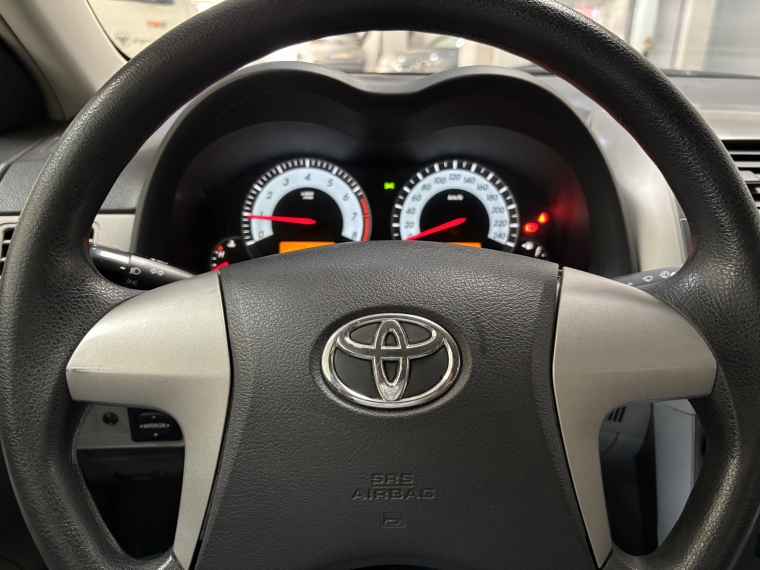 Toyota Corolla Gli 1.6l 6mt Ac 2013  Usado en Grass & Arueste