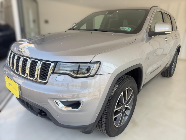 JEEP GRAND CHEROKEE LAREDO LAREDO 3.6 2020