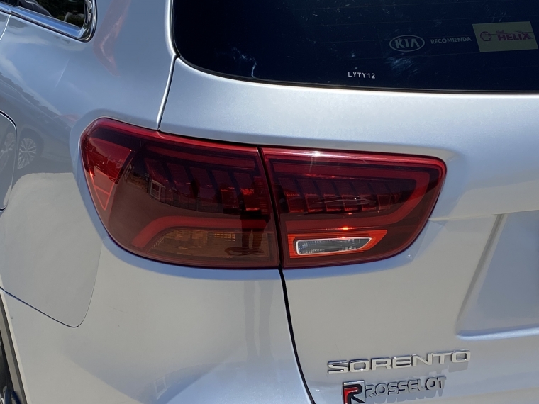 Kia Sorento Sorento 2.4 Aut 2020 Usado en Rosselot Usados