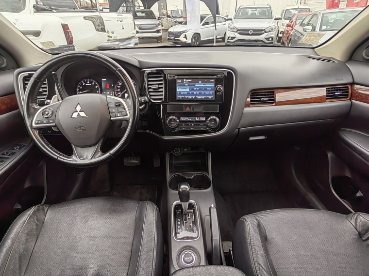 Mitsubishi Outlander Outlander Gls 2.4 4x4 Ac 2015 Usado en Rosselot Usados