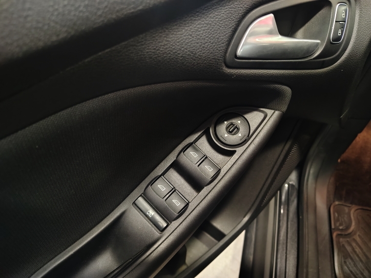Ford Focus Focus 2.0 2018 Usado en Rosselot Usados