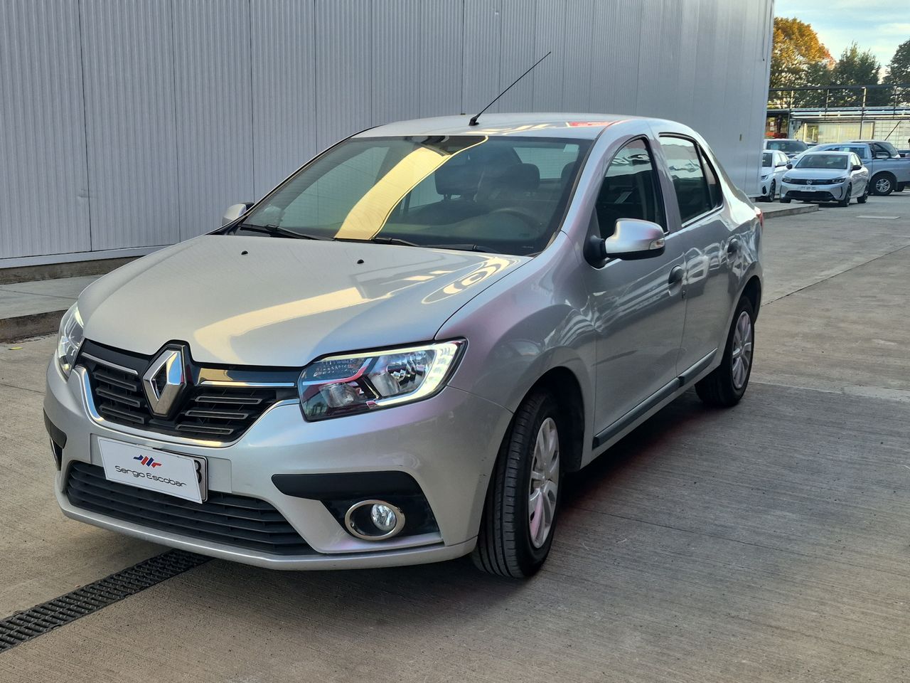 Renault Symbol Symbol Zen 1.6 2018 Usado Usado en Webautos.cl Renault Symbol Symbol Zen 1.6 2018 Usado Usado en Webautos.cl
