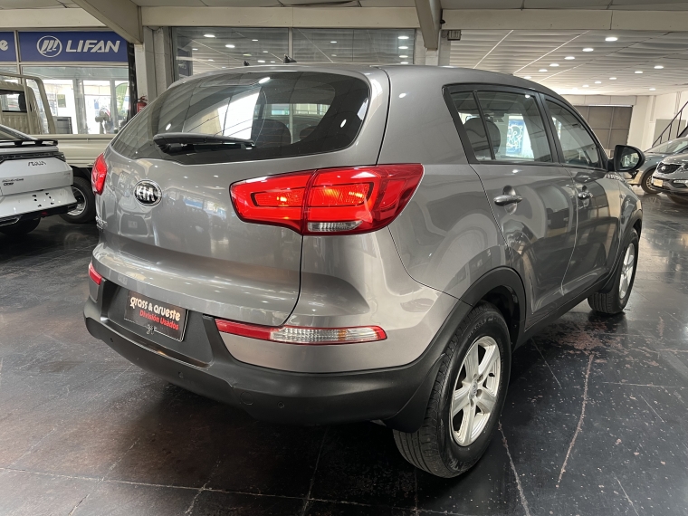 Kia Sportage Lx 2.0 Gsl Aut 2wd 2016  Usado en Grass & Arueste Usados