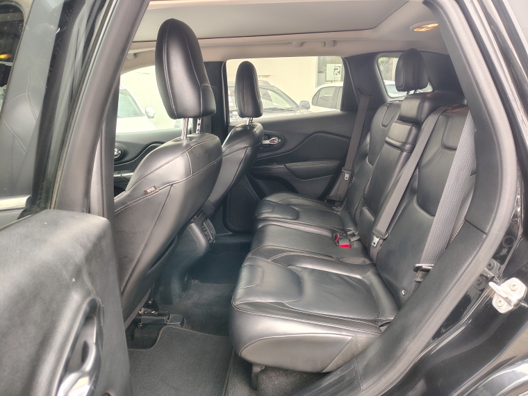 Jeep Cherokee Cherokee Ltd 4x4 2.4 2016 Usado en Rosselot Usados