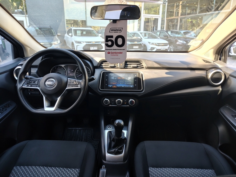 Nissan Versa 1.6  Sense Mt 2023 Usado  Usado en Kovacs Usados