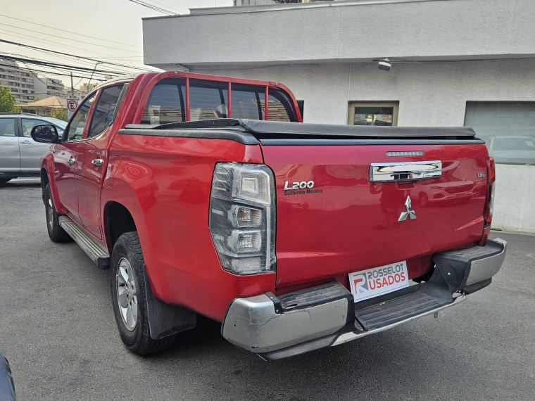 Mitsubishi L200 L200 D/c 2.4 Katana Cr 4x2 Mt Special Pack 2021 Usado en Rosselot Usados