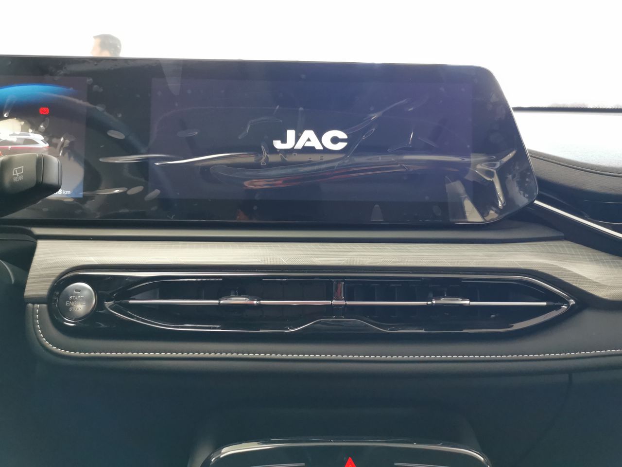 Jac Js6 Js6 Turbo Dct 1.5 Aut. 2023 Usado en Usados de Primera - Sergio Escobar