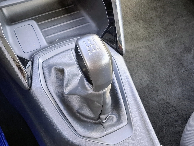 Peugeot 208 Puretech Style  Mt 2023 Usado  Usado en Kovacs Usados