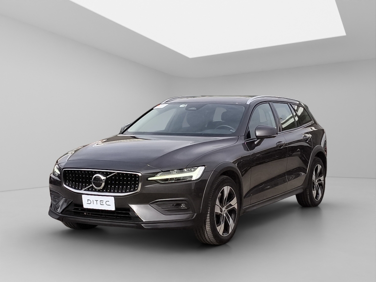 VOLVO V60 CC II B5 4X4 2.0 AUT 2023
