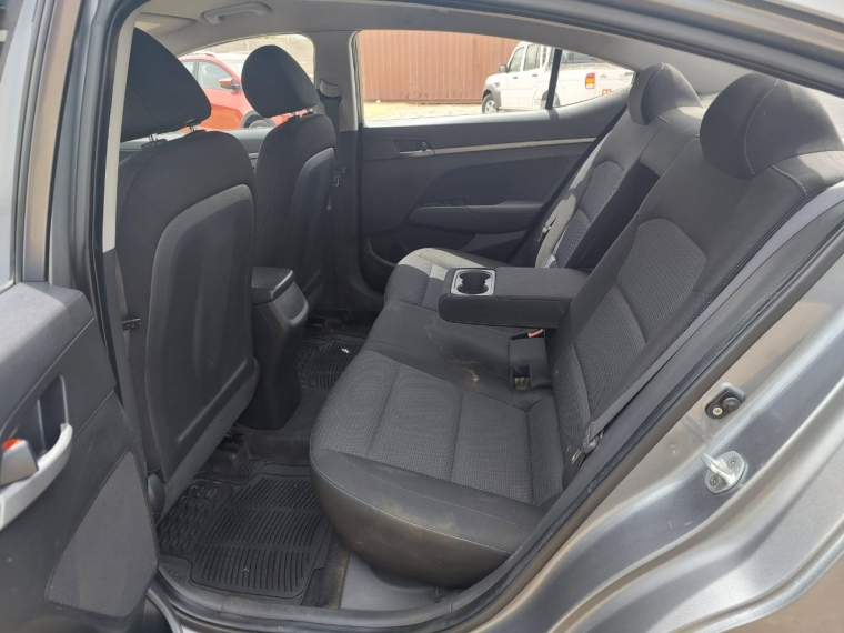 Hyundai Elantra Gl 1.6 2017 Usado  Usado en Webautos.cl